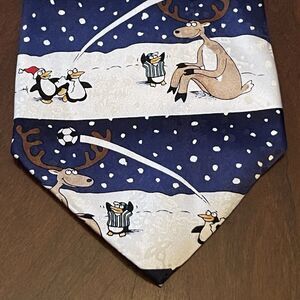 Vintage 2005 American Greetings Hand Made 100% Silk Made In China Christmas Tie￼